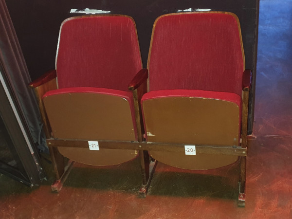 Kino křesla TON - dvojsedák