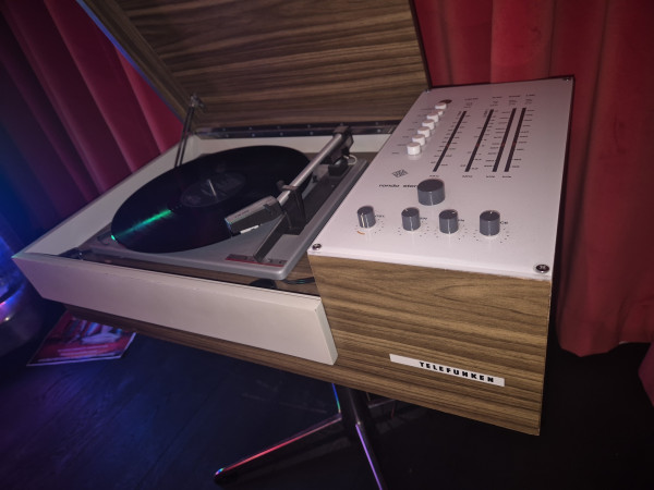 Fotografie {Telefunken Rondo Stereo 101}