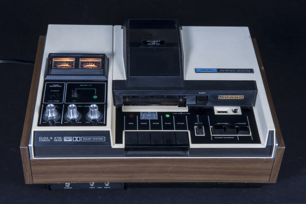 Fotografie {AKAI GXC-60D}