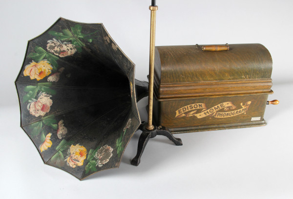 Fotografie {Edison model D home}