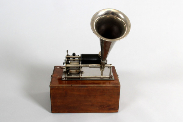 Fotografie {ON BOX - černá trouba}