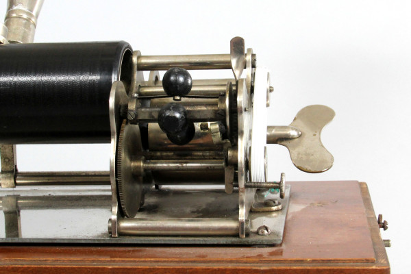 Fotografie {ON BOX - černá trouba}