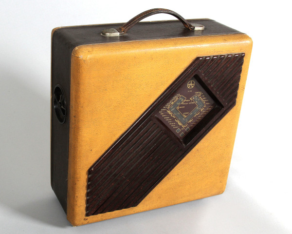 Fotografie {Tesla B 452}