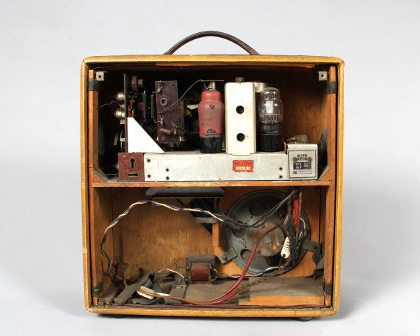 Fotografie {Tesla B 452}