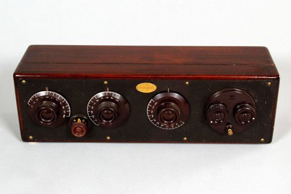 Fotografie {Atwater Kent 20C}