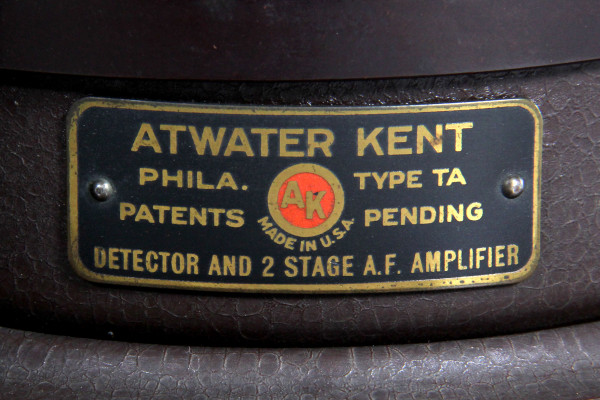 Fotografie {Atwater Kent 4340 A}