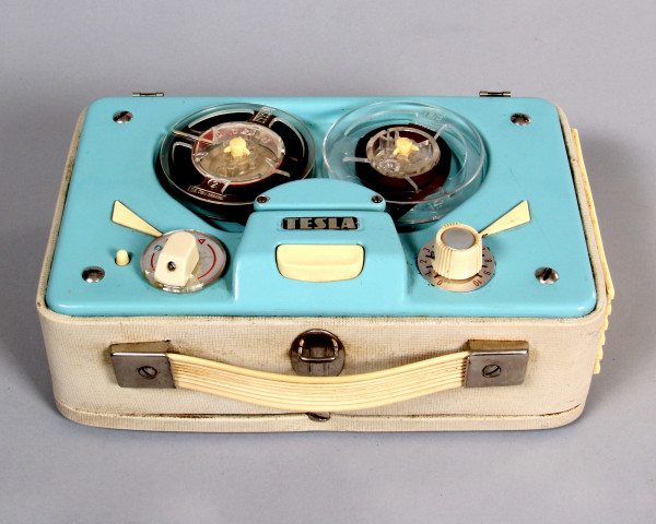 Fotografie {Tesla ANP402 Start}