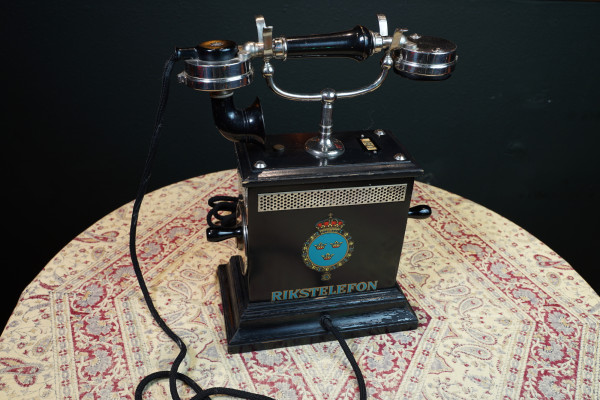 Rikstelefon - veřejný poštovní telefon