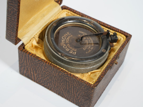 Fotografie {Sound box PEROPHONE Prima Donna}