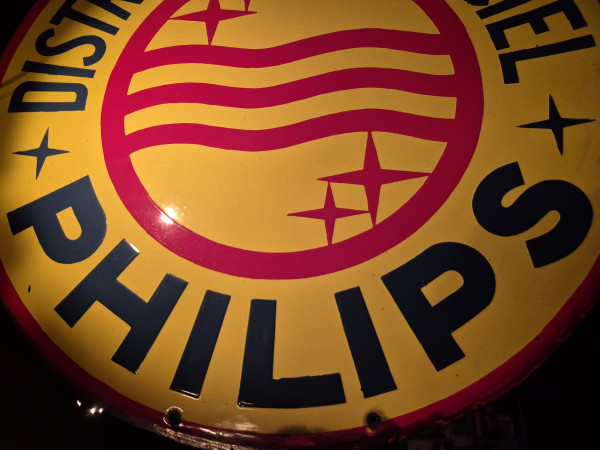 Fotografie {reklamní tabule PHILIPS DISTRIBUTEUR}