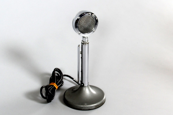 Fotografie {Astatic Microphone D104 Crystal}