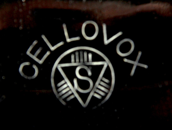 Fotografie {Cellovox - vysoký}