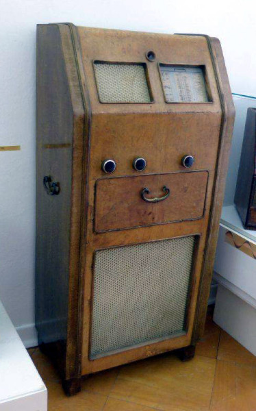 Fotografie {Telefunken BIG BEN Luxus}