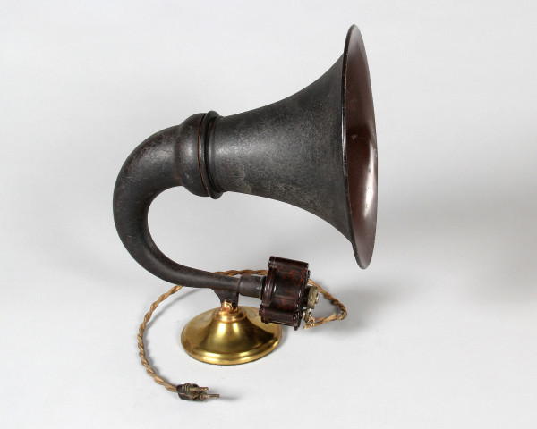 Fotografie {Amplion AR 111 - vážka}