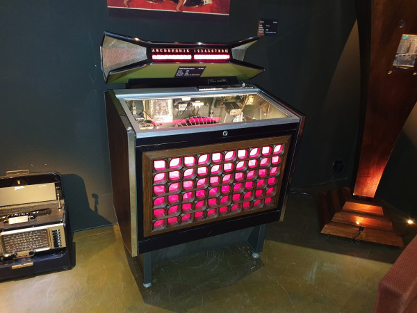 Fotografie {AMI CMM-5 Cadette}