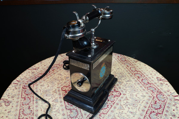 Fotografie {Rikstelefon - Public postal telephone}