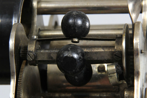 Fotografie {ON BOX - černá trouba}